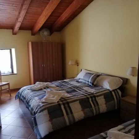הוילה מונזמבנו Agriturismo Licensi Del Bresa מראה חיצוני תמונה