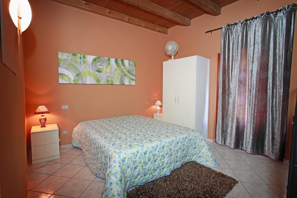 הוילה מונזמבנו Agriturismo Licensi Del Bresa חדר תמונה